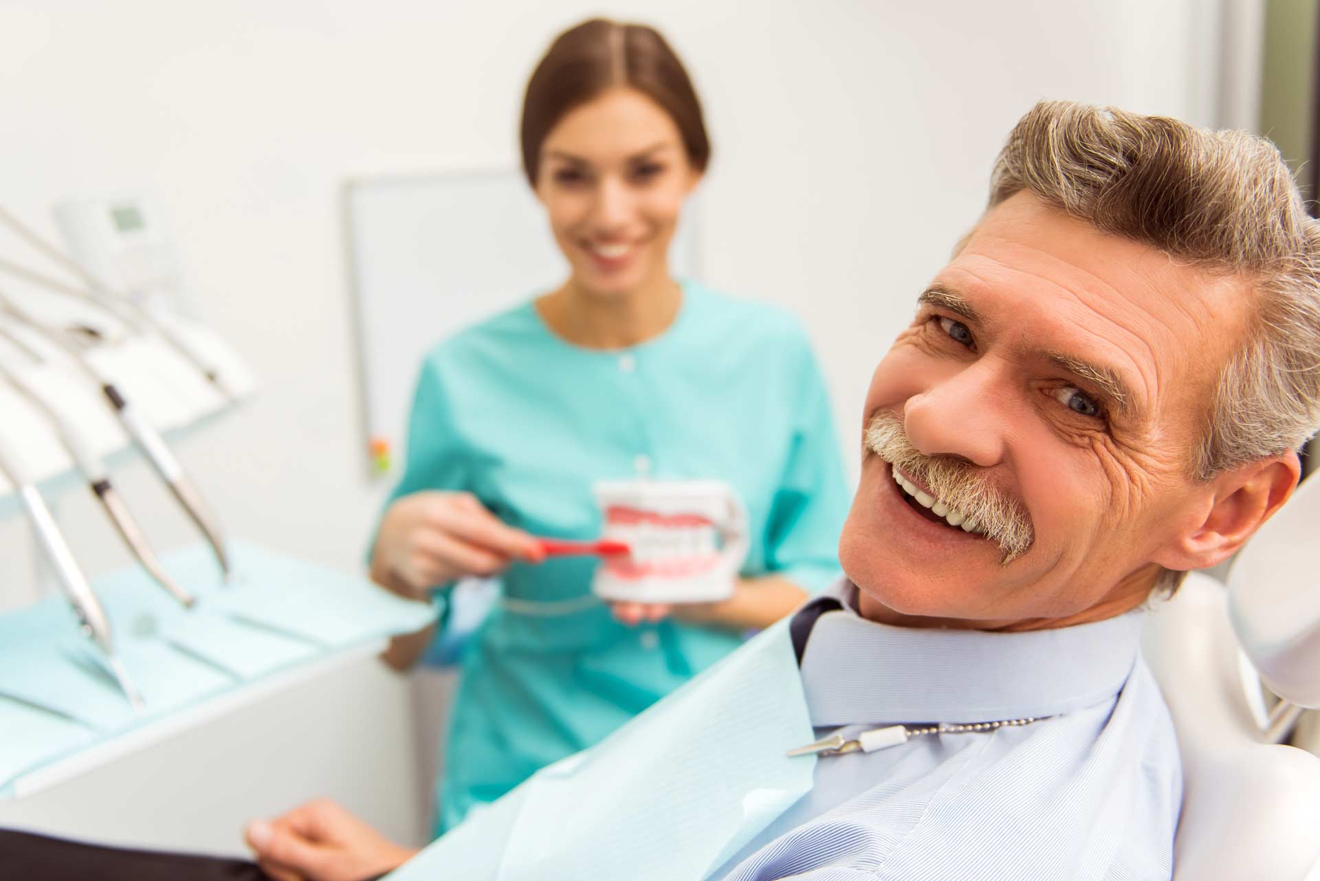 When-Do-I-Need-Dentures-2
