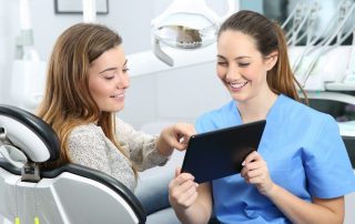 Choosing the Right Dentist for All-On-4 Dental Implants