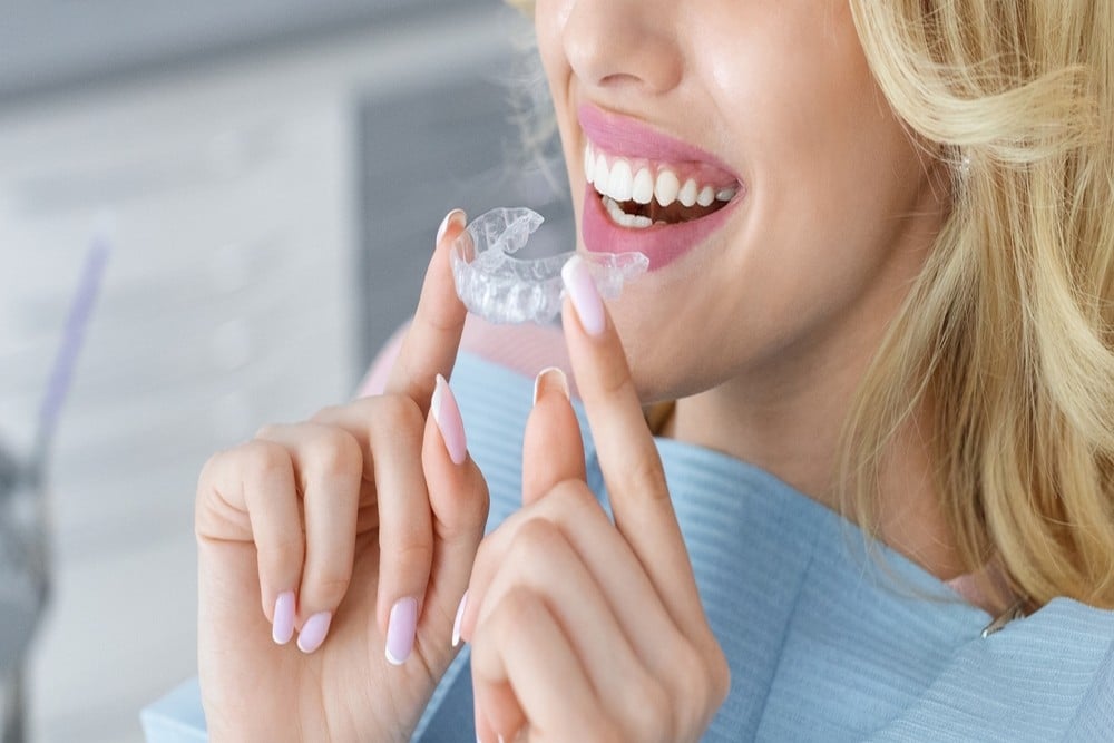 How Invisalign Treatment Straightens Teeth Comfortably and Discreetly for Busy Adults in San Diego